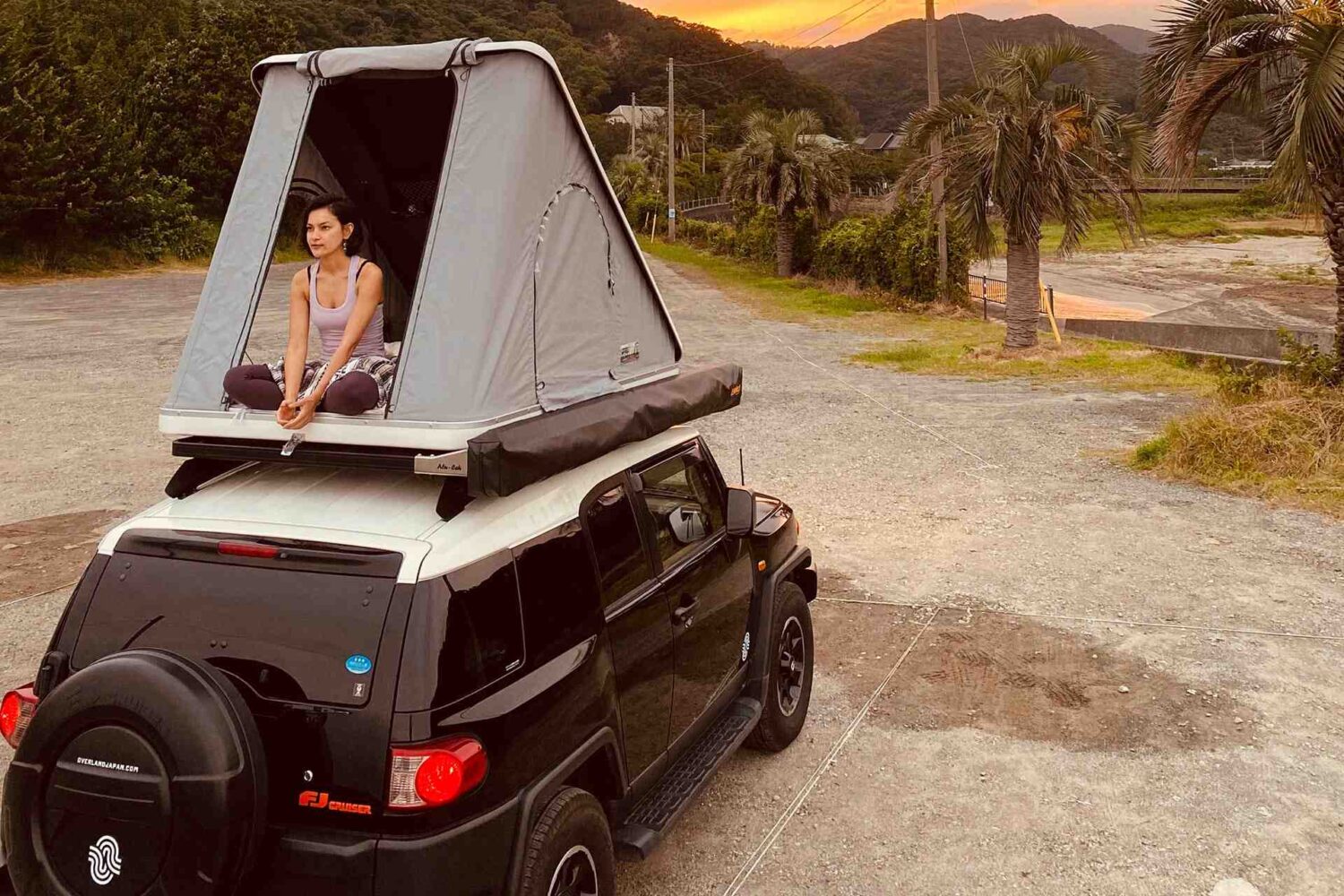 Toyota FJ Cruiser – Black4