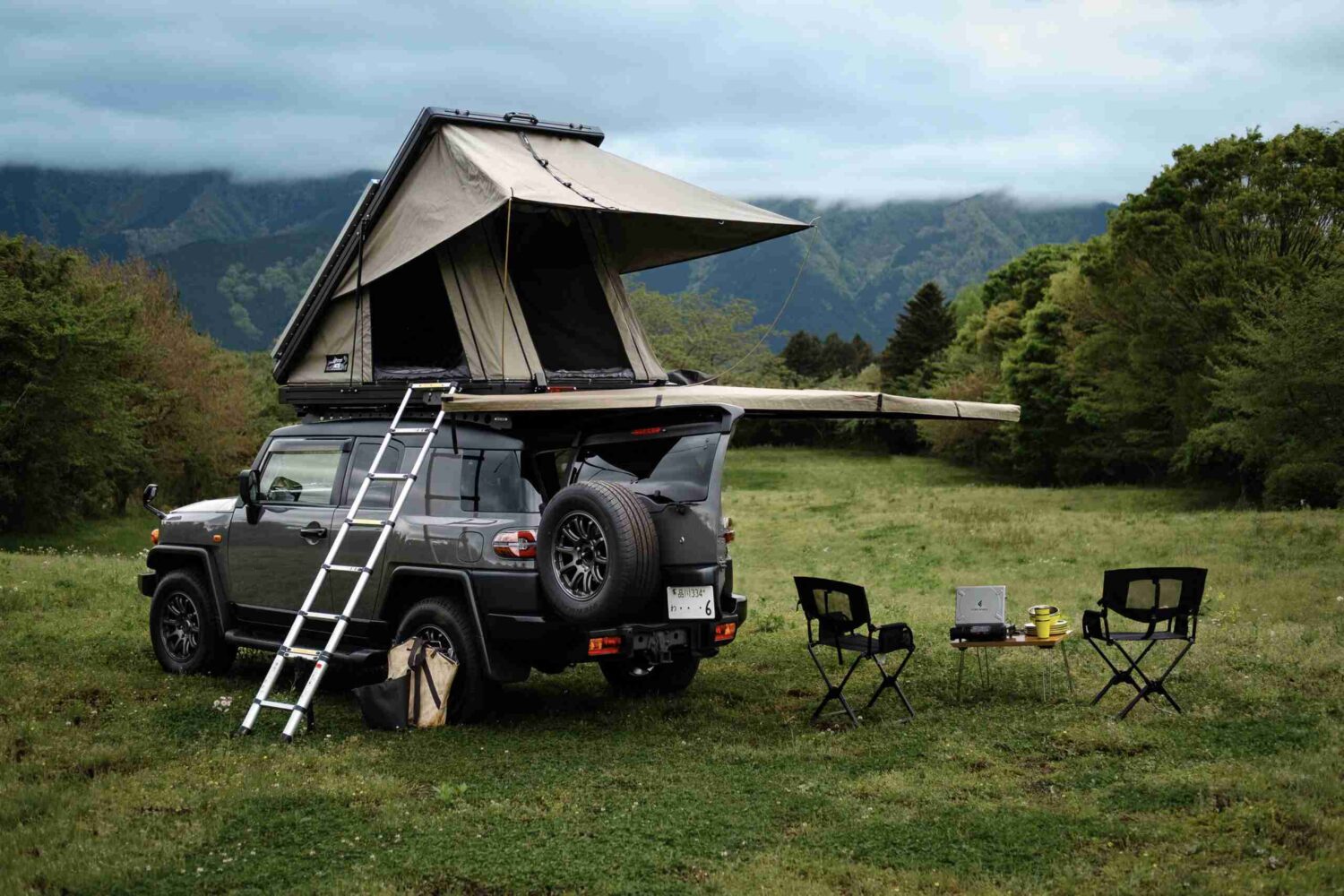 Toyota FJ Cruiser – Gray5